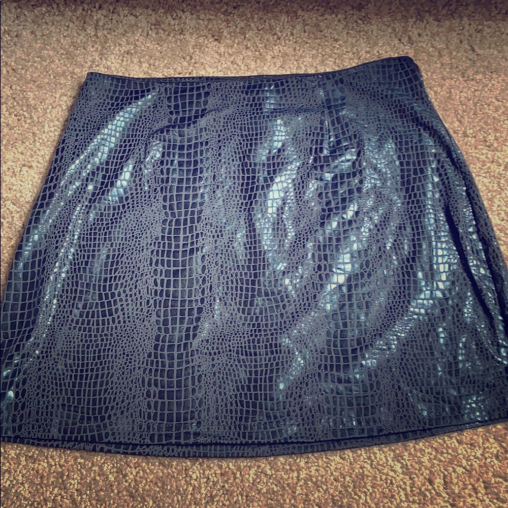 Black Tight Skirt in leather feel